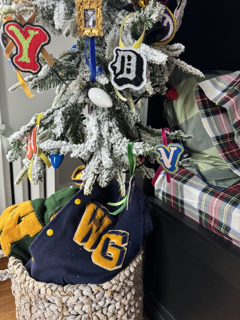 sports Christmas tree